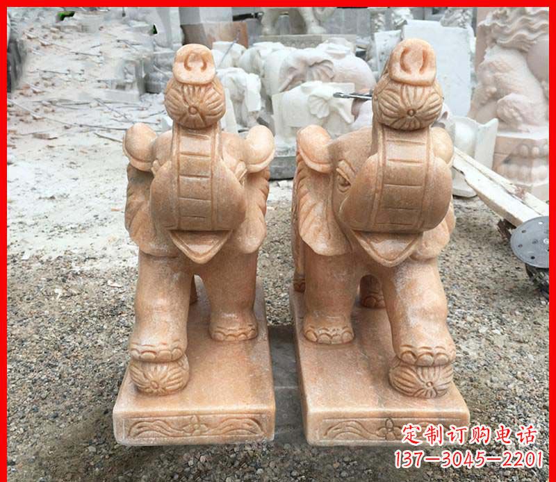 青海鼻卷绣球的小象石雕