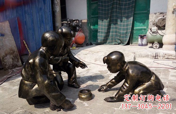 青海玻璃钢仿铜斗蛐蛐的古代儿童