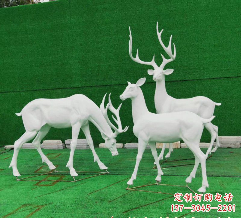 青海玻璃钢鹿群雕塑