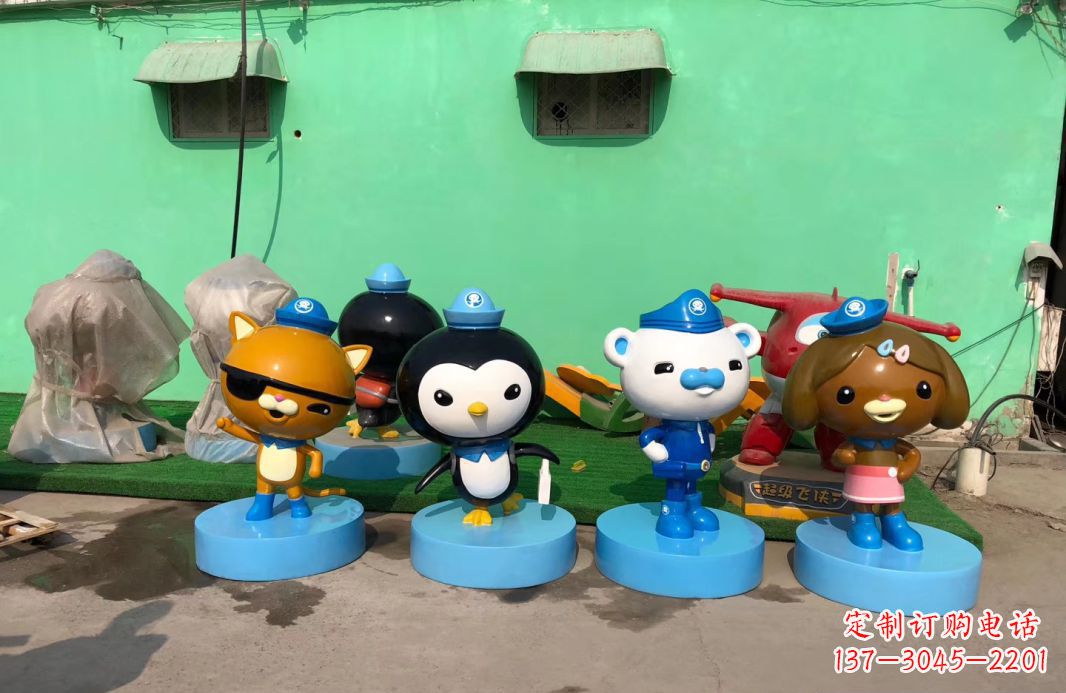 青海玻璃钢卡通动物雕塑公园卡通雕塑