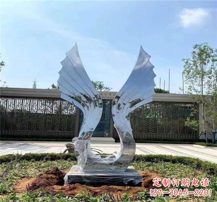 青海不锈钢翅膀雕塑2