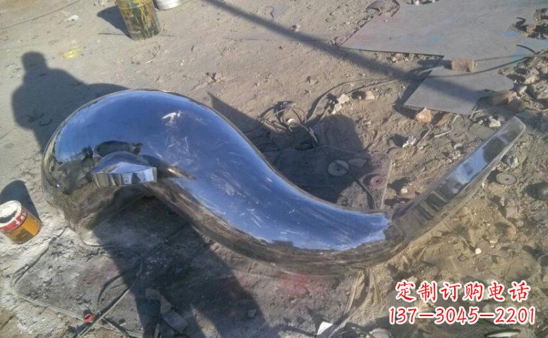 青海不锈钢海豚雕塑展示优雅美丽