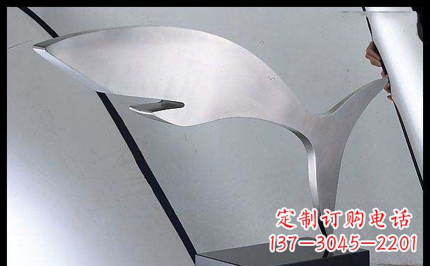 青海精美不锈钢鲸鱼雕塑
