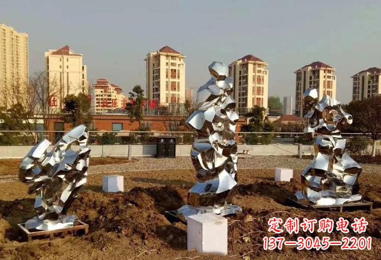 青海不锈钢太湖石雕塑给人以美的视觉体验
