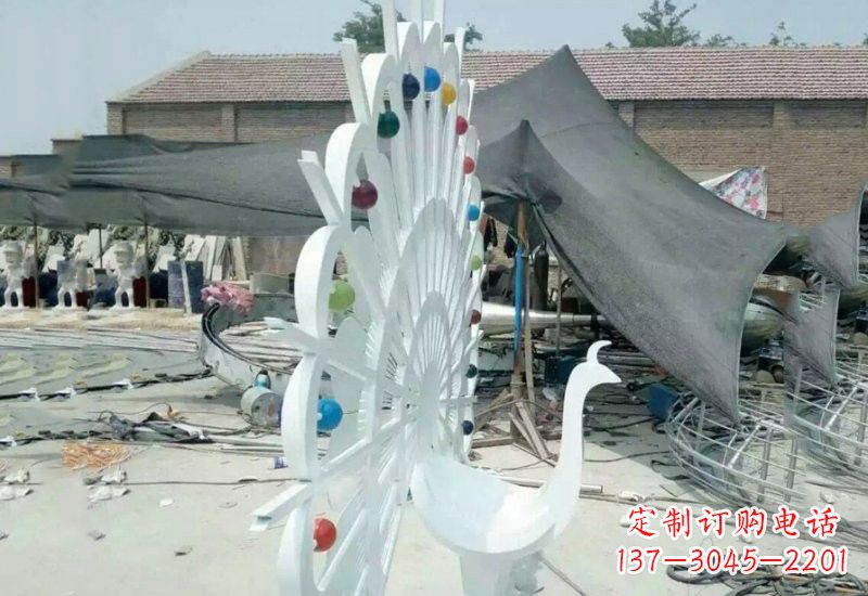 青海不锈钢抽象孔雀雕塑 (3)