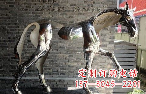 青海不锈钢马雕塑精美而又具有象征意义