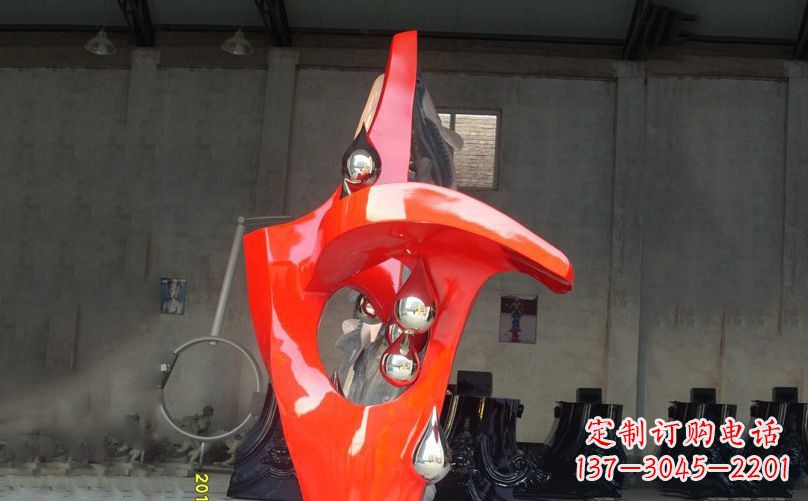 青海不锈钢抽象水滴景观雕塑