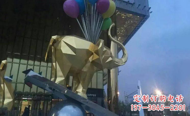 青海大象踩高跷——点缀城市景观
