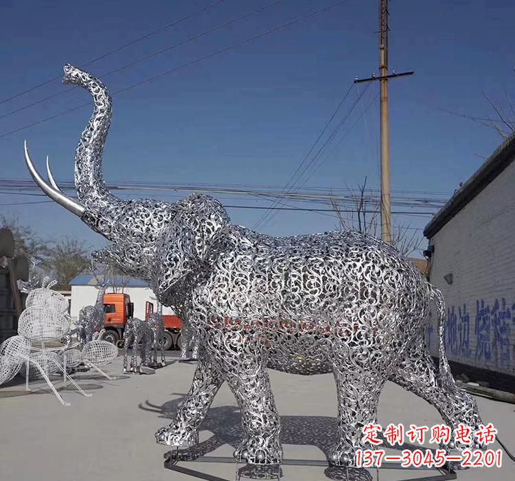青海不锈钢大象雕塑象征力量与美丽