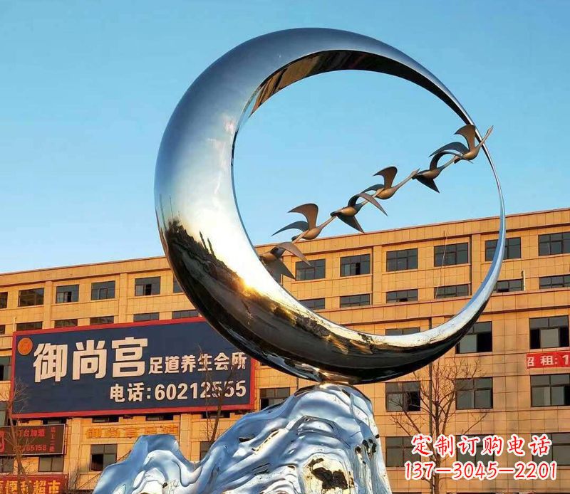 青海不锈钢大雁雕塑象征着生机勃勃的美丽