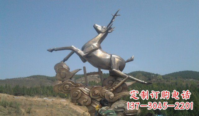 青海不锈钢动物雕塑——飞奔的鹿