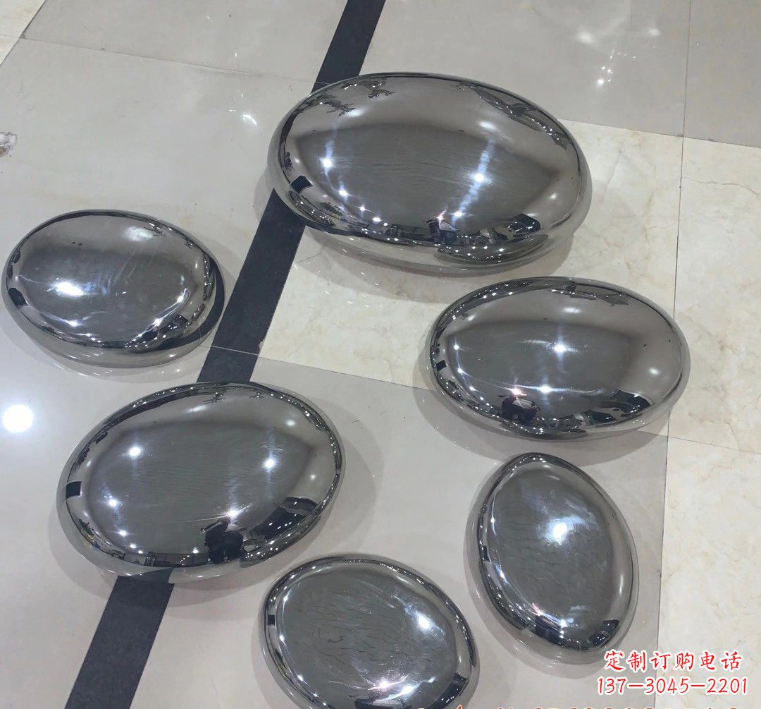 青海不锈钢鹅卵石景观雕塑