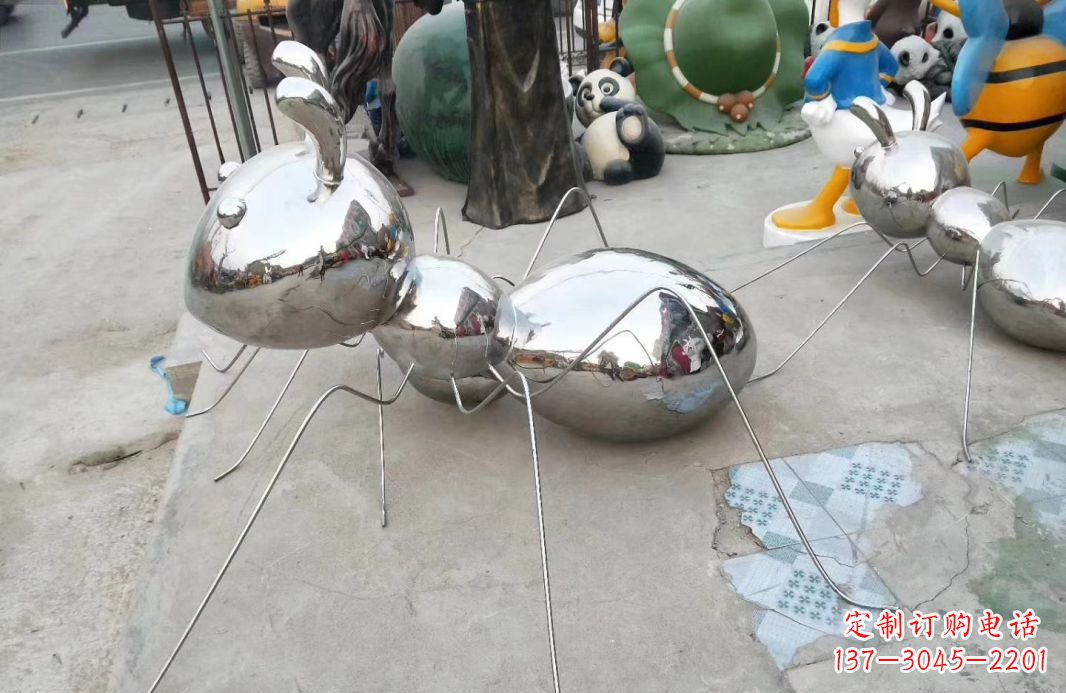 青海精致雕塑——不锈钢蚂蚁