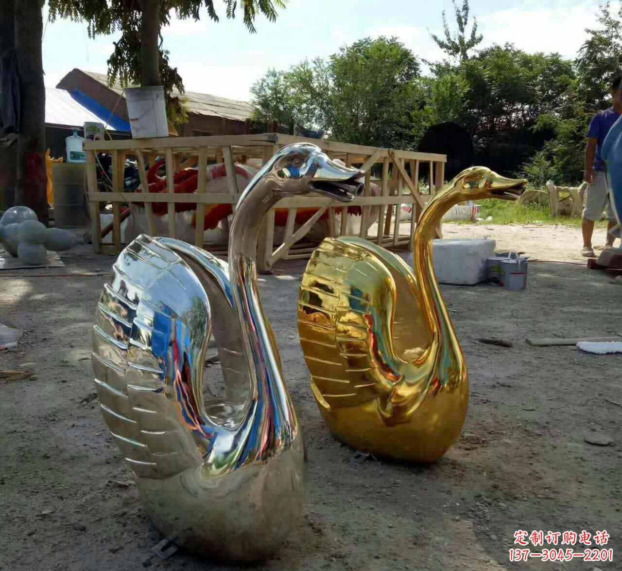 青海不锈钢天鹅雕塑艺术之美
