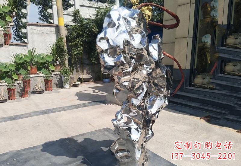 青海太湖石雕塑传承中华文化精髓