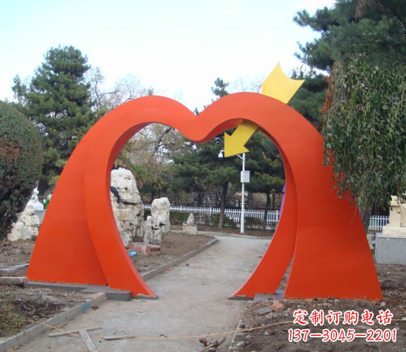 青海不锈钢拱门雕塑给空间增添灵动之美