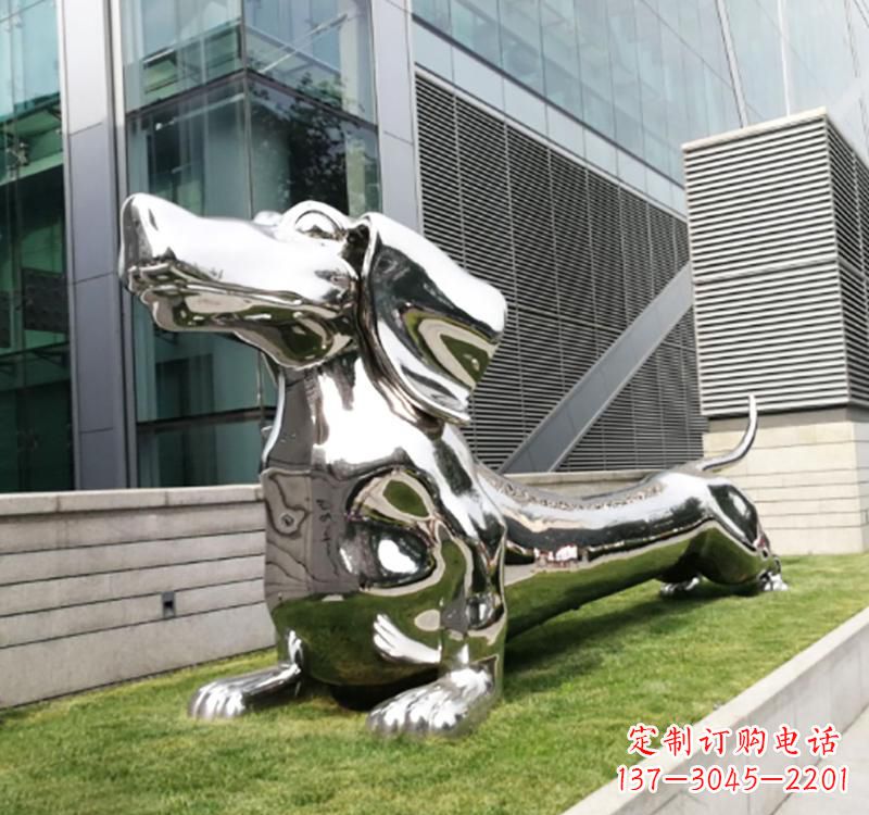 青海不锈钢动物雕塑——狗