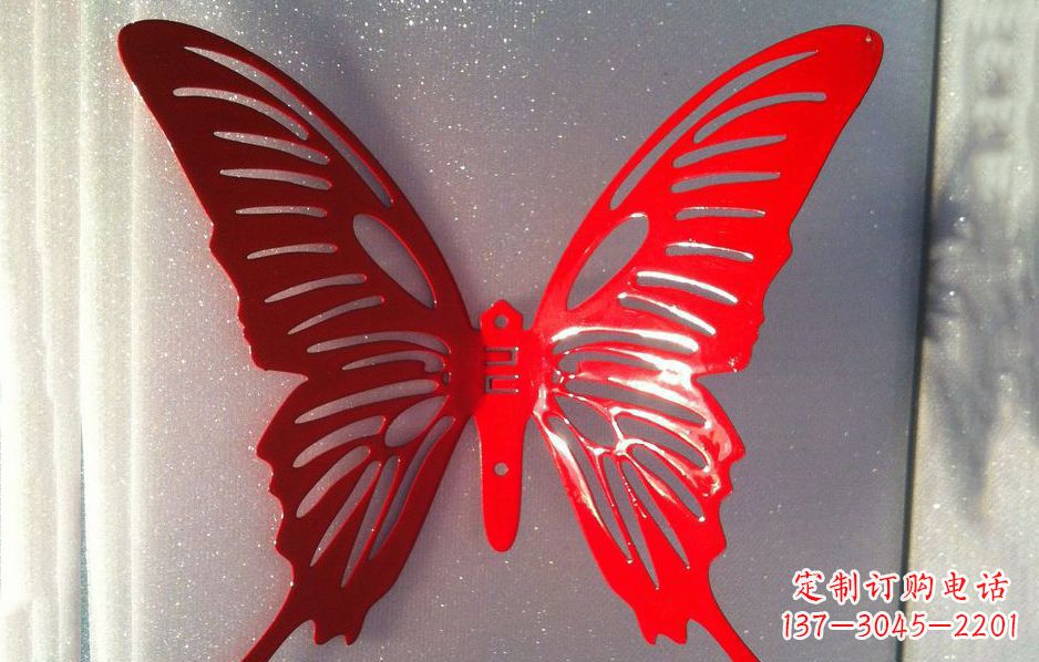 青海不锈钢蝴蝶雕塑让蝴蝶飞跃展现灿烂美丽