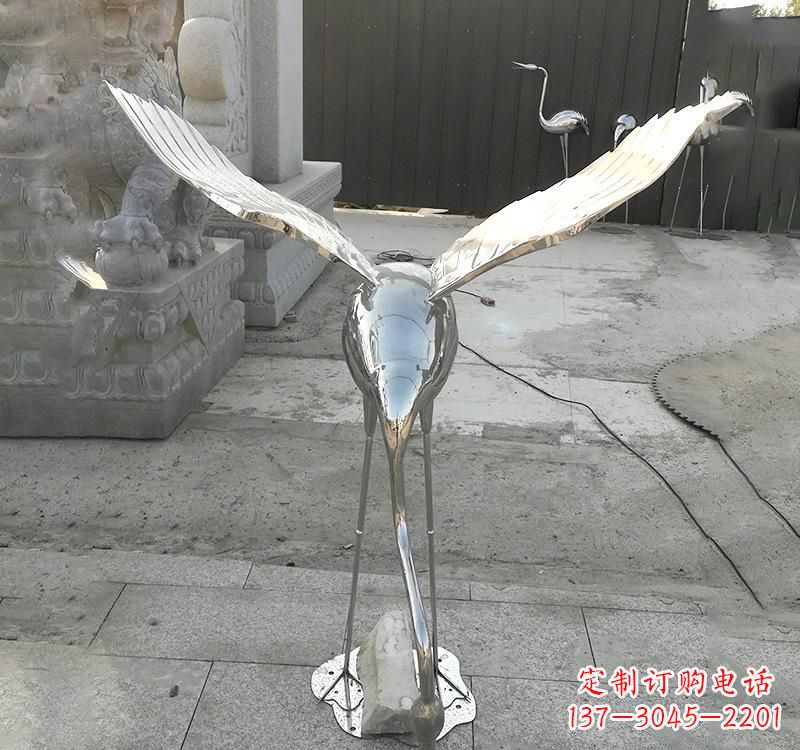 青海不锈钢仙鹤雕塑美丽与坚固并存