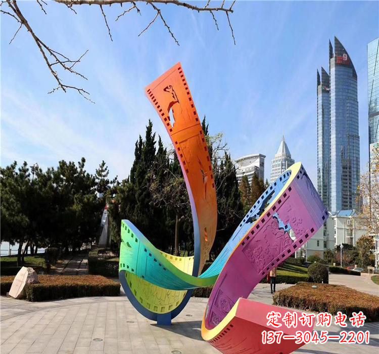 青海波浪状的不锈钢胶卷雕塑