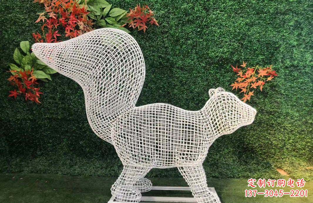 青海不锈钢松鼠雕塑艺术与精美结合
