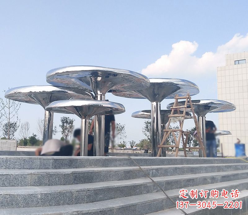 青海艺术精美的不锈钢蘑菇公园雕塑