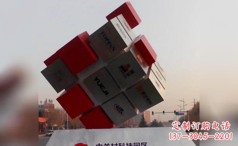 青海不锈钢魔方雕塑艺术精灵的精彩表现