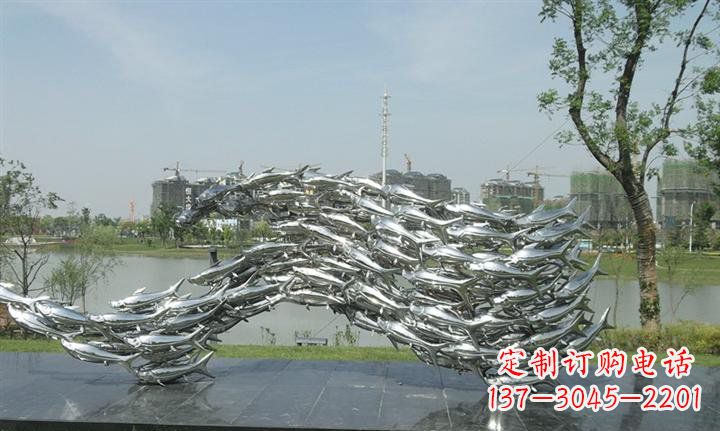 青海精美动物雕塑点缀不锈钢鱼群公园