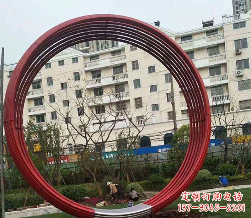 青海不锈钢圆环雕塑精致而经久耐用