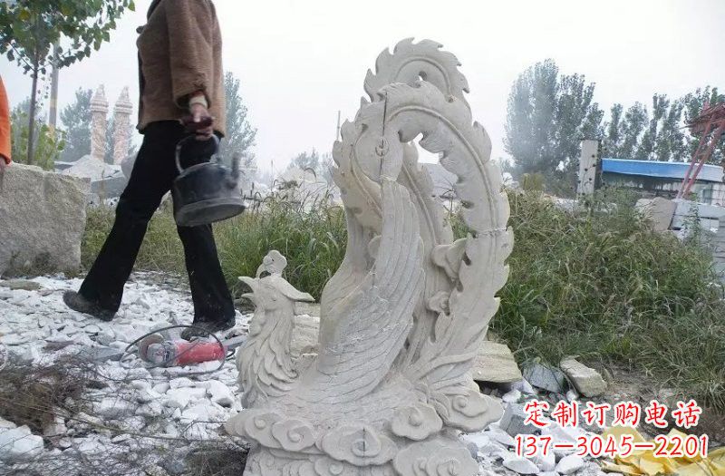青海凤凰雕塑传承瑰丽的古老文化