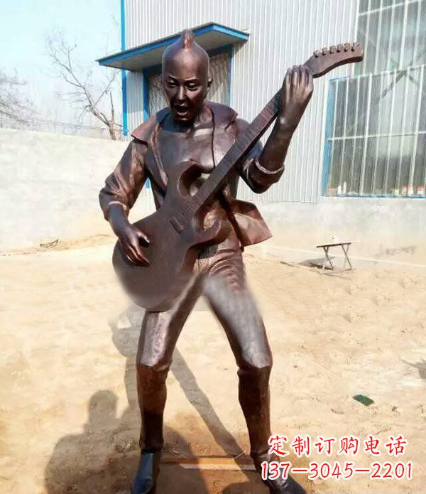 青海音乐传奇——吉他雕塑