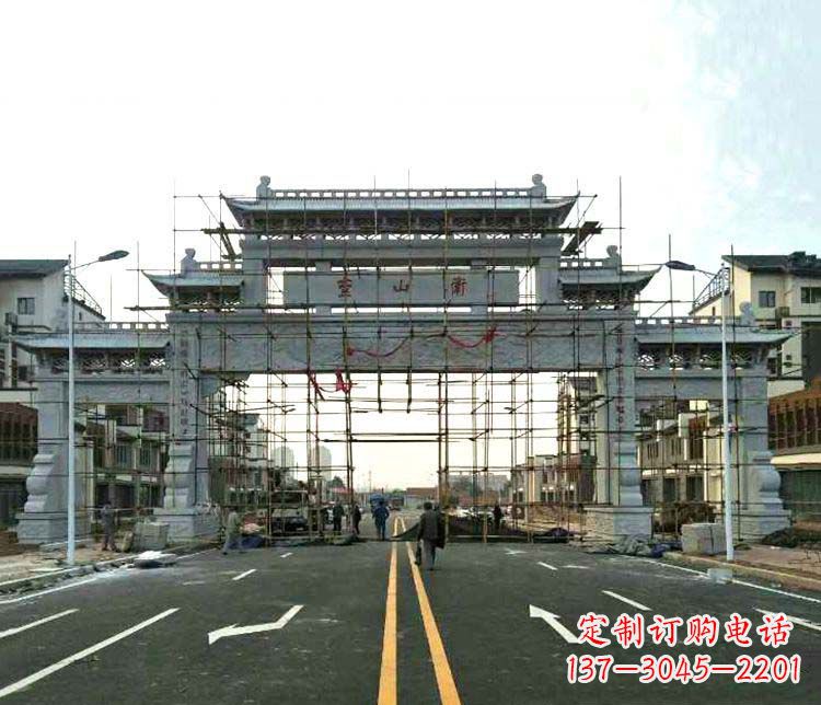 青海道路三门石牌坊石雕
