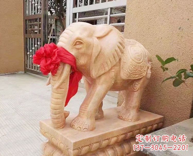 青海精心雕刻大象石雕