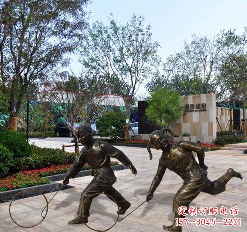 青海儿童滚铁环铜雕塑