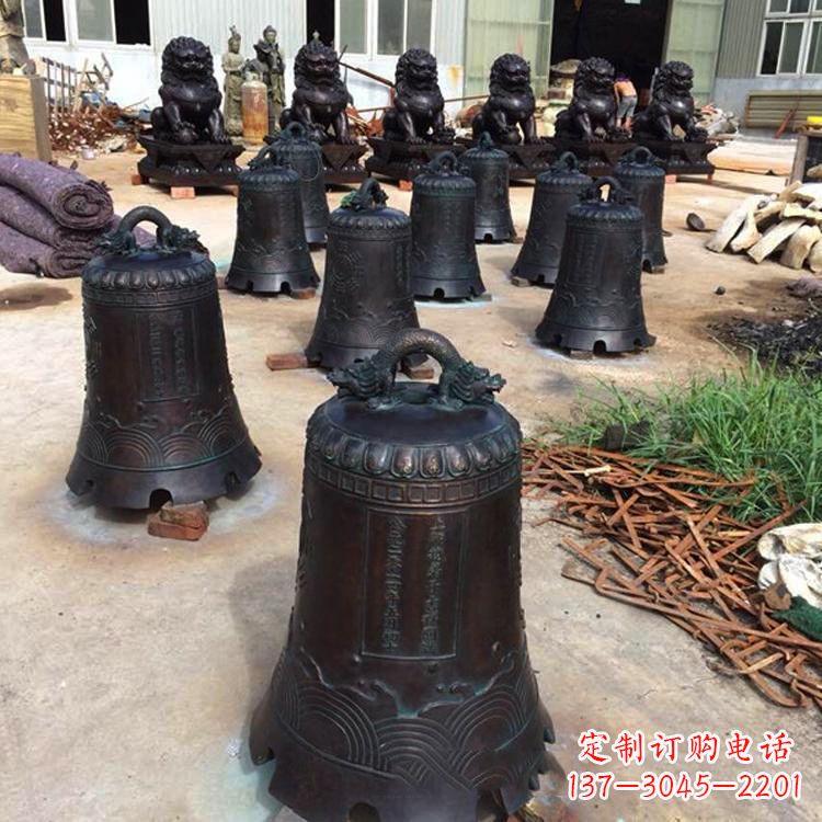 青海手工精美的铜钟雕塑