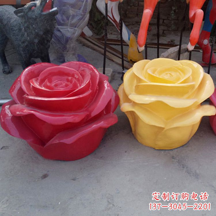 青海精美仿真玻璃钢玫瑰雕塑