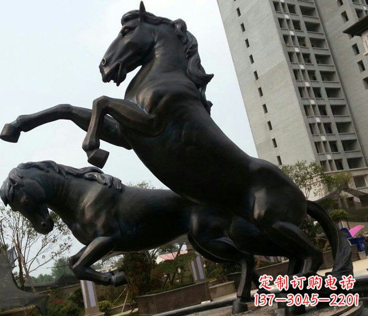 青海公园奔马动物铜雕塑