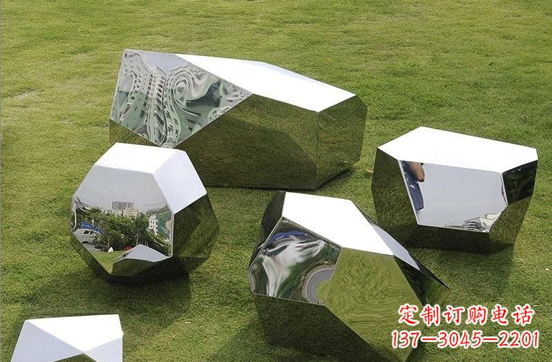 青海精美不锈钢鹅卵石几何雕塑