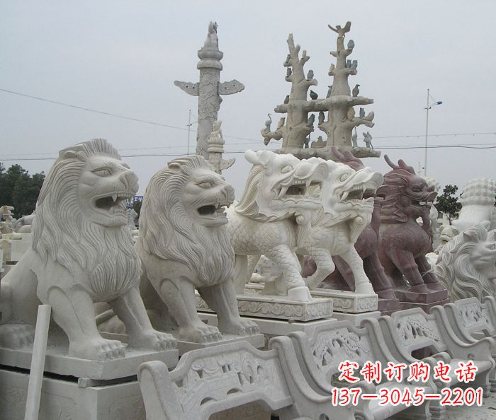 青海新中式金色狮子雕塑