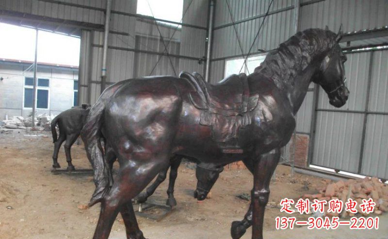 青海公园铜马动物铜雕