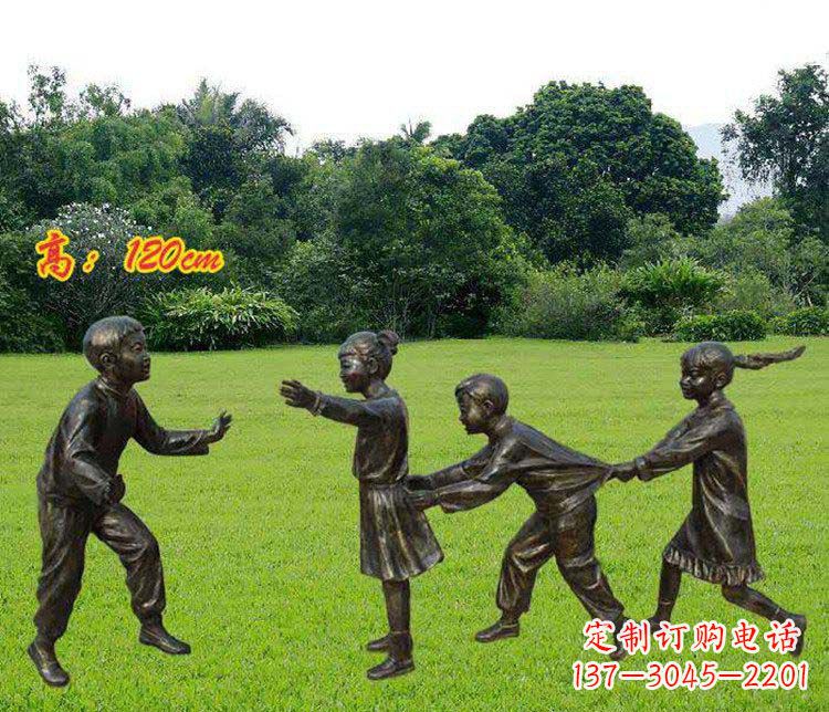 青海公园玩老鹰捉小鸡的儿童小品铜雕 (2)