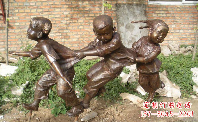 青海铜雕老鹰—勇捕小鸡的动态展示