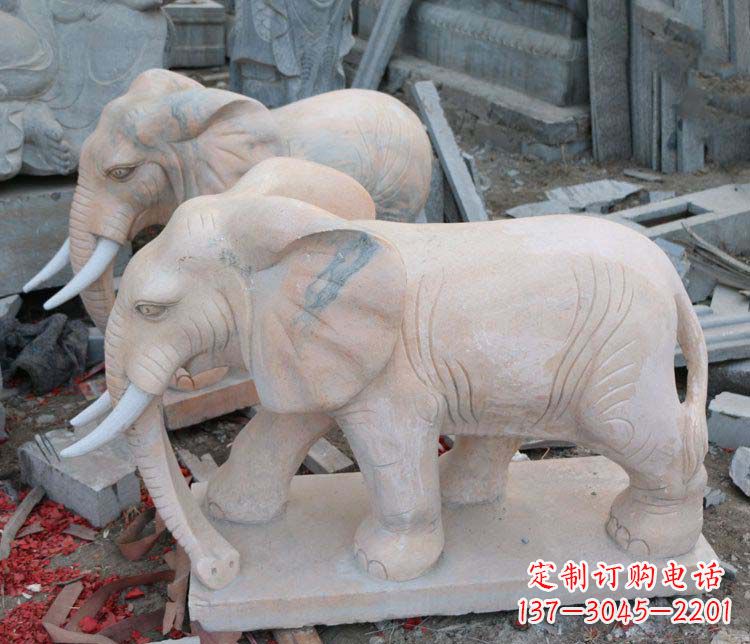 青海雕刻出令人感动的那头大象定制公园晚霞红大象动物石雕