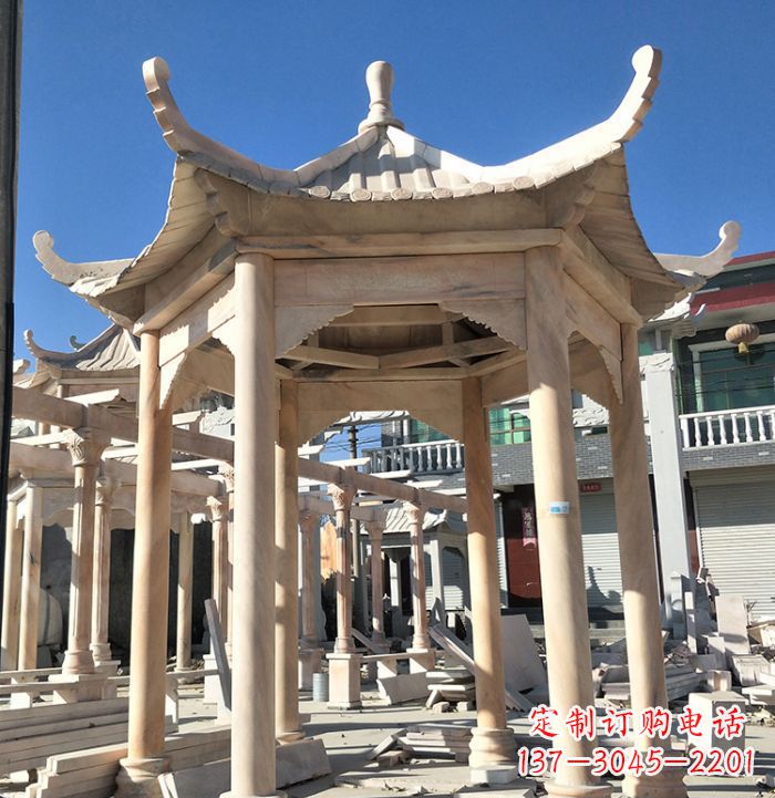 青海公园晚霞红凉亭雕塑