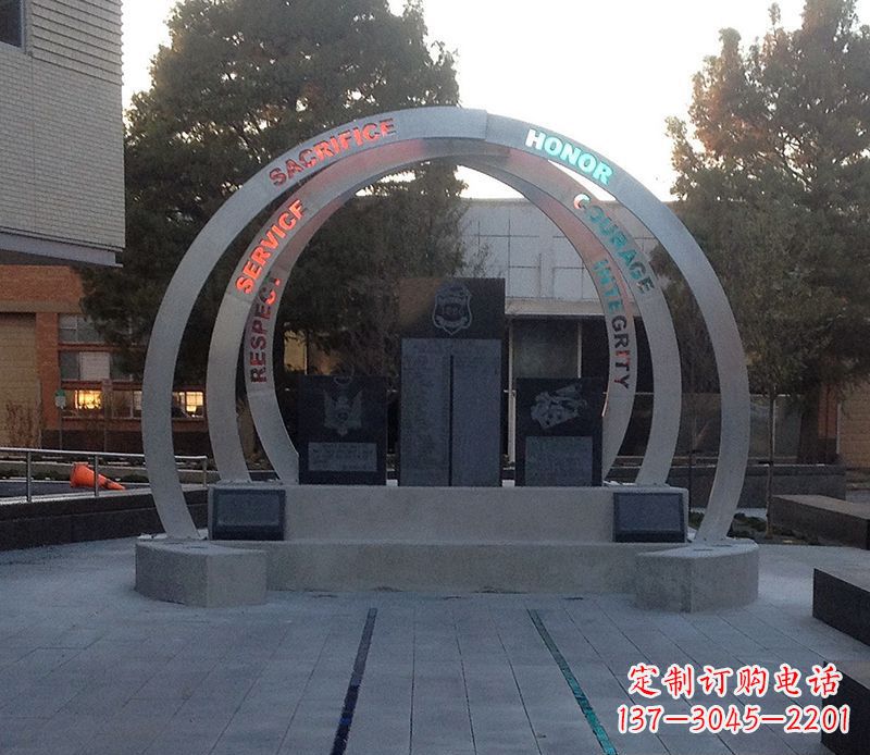 青海创意无限的不锈钢圆环雕塑
