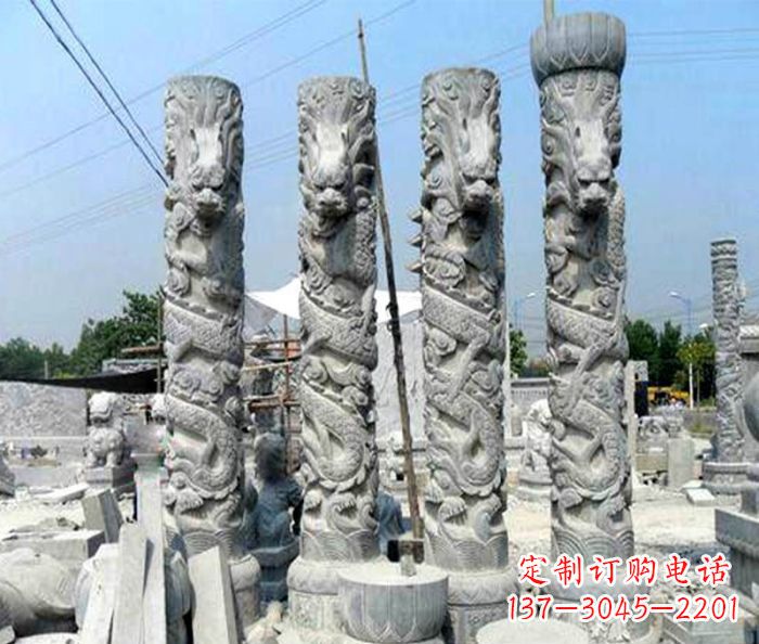青海浩大神秘的龙柱石雕