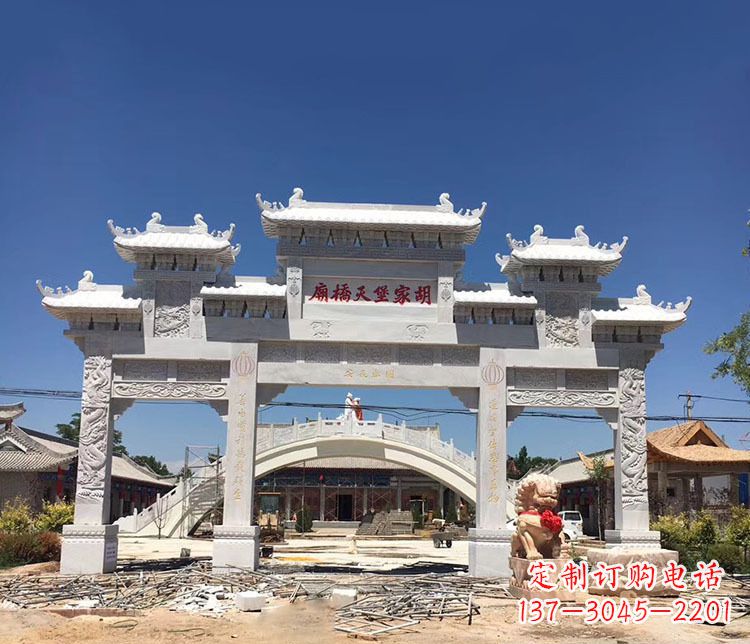 青海寺庙三门五楼石牌坊石雕_1