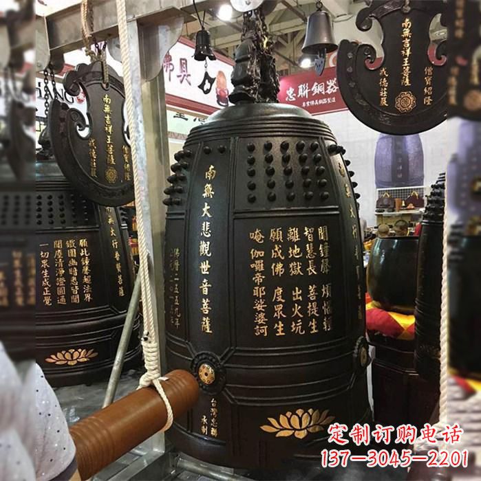 青海寺院挂钟铜雕塑