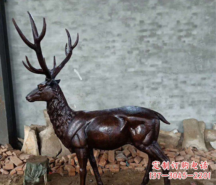 青海铜雕户外公园动物雕塑鹿摆件