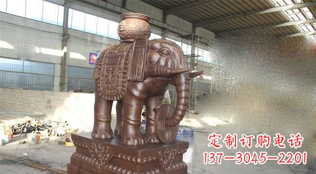 青海驮宝大象铜雕